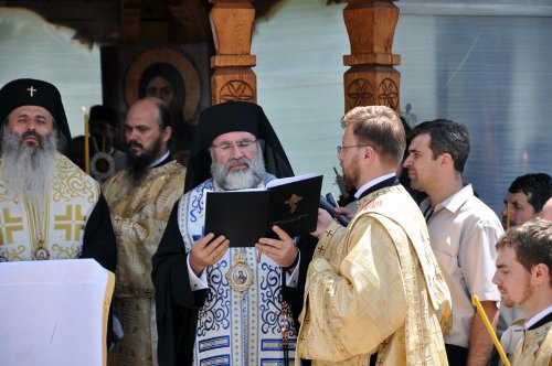 Părintele Justin Pârvu - ziditor de suflete şi ctitor de mănăstiri