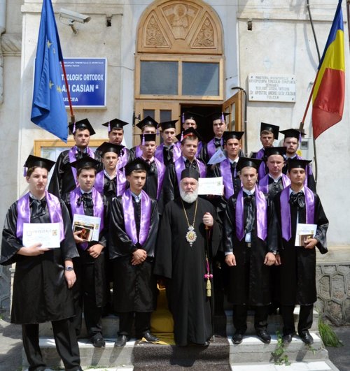 Sfârşit de an şcolar la Seminarul Teologic „Sfântul Ioan Casian“ din Tulcea