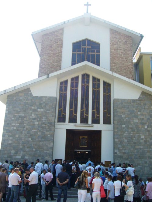 Al 10-lea hram la parohia ortodoxă română din Cuneo, Italia