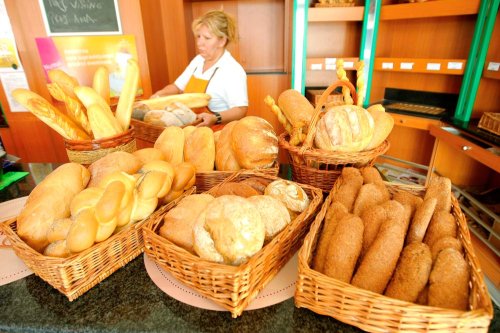 TVA la pâine se reduce de la 24 la 9%