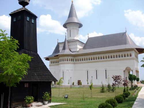 Două zile de hram la Mănăstirea Arad-Gai