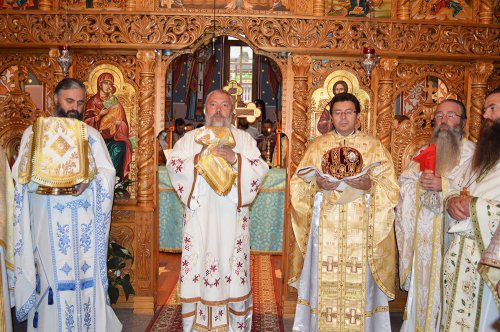 Maica Domnului, cinstită în mănăstirile transilvane