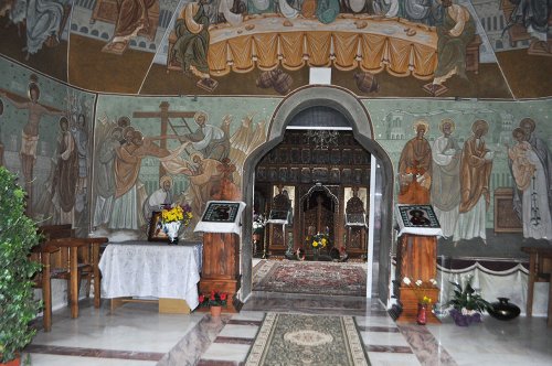 Hram la Mănăstirea Nechit din judeţul Neamţ