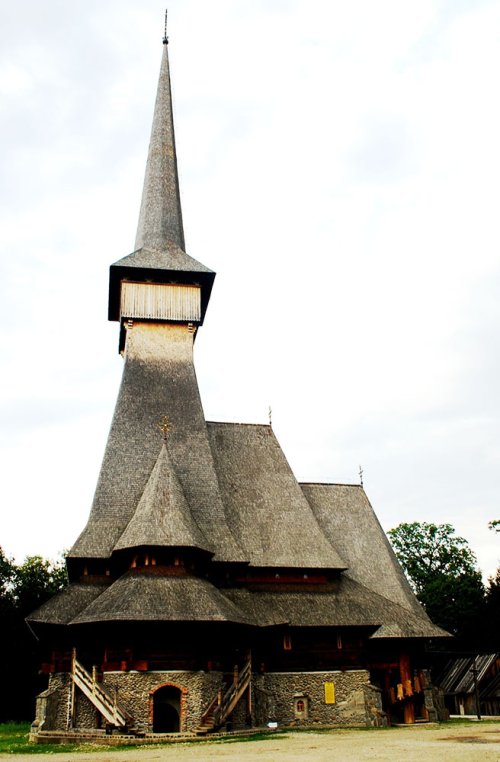 Biserici şi mănăstiri transilvane în sărbătoare