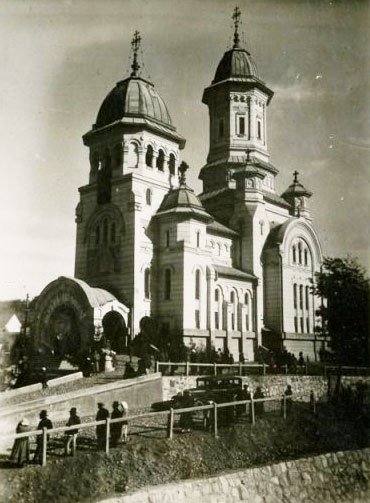Părintele Iovian Mureşan şi catedrala din Turda în perioada interbelică