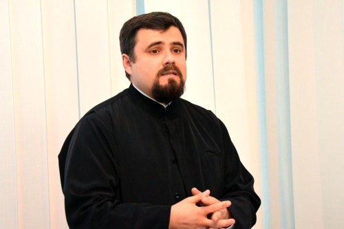 Părintele inspector Cristian-Alexandru Barnea, doctor al Facultăţii de Teologie „Dumitru Stăniloae” din Iaşi