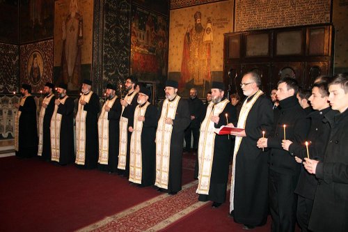 Pomenirea episcopului Chesarie Păunescu la Catedrala arhiepiscopală din Galaţi