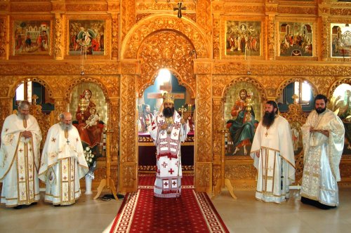 Vizită arhierească la Mănăstirea Timişeni-Şag