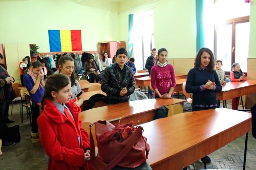 Concursuri pentru elevii rromi din judeţul Cluj
