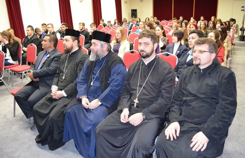 Sfinţii Martiri Brâncoveni, omagiaţi la Liceul Pedagogic din Arad