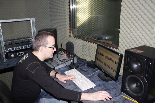 Copiii Centrului social „Best Life“ în vizită la Radio Trinitas Craiova