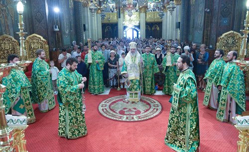 Duminica Cincizecimii la Catedrala patriarhală