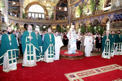Pogorârea Sfântului Duh, sărbătorită în Transilvania