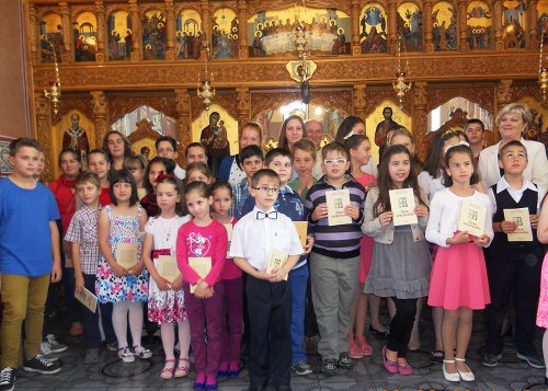 Premierea elevilor Şcolii „Constantin Brâncuşi“ la Biserica „Naşterea Domnului“ din Cluj-Napoca