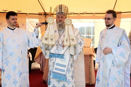 Sfinţii Apostoli Petru şi Pavel, prăznuiţi în Transilvania