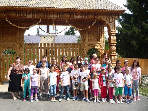 Excursie la Buzău pentru copii defavorizaţi