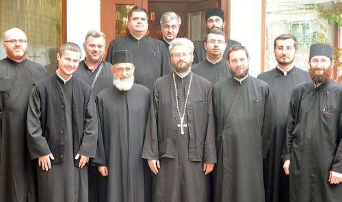 Întrunire a preoţilor de spitale din judeţul Prahova