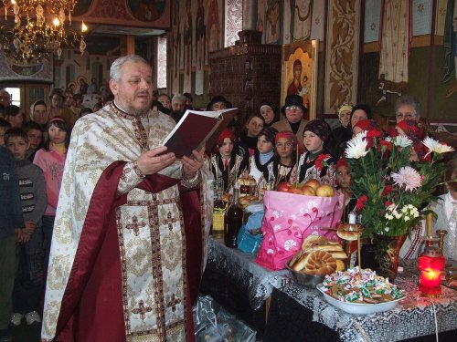 Părintele profesor Constantin Zăiceanu este noul director al Seminarului Teologic Liceal Ortodox „Sf. Gheorghe“ din Botoşani