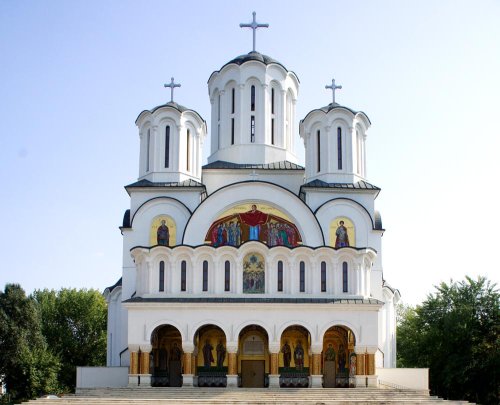 Pictura Catedralei Episcopale din Slobozia va fi sfinţită de Patriarhul României