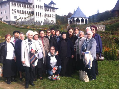 Pelerinaj în Ţara Lăpuşului, pentru preotesele vârstnice din Cluj-Napoca