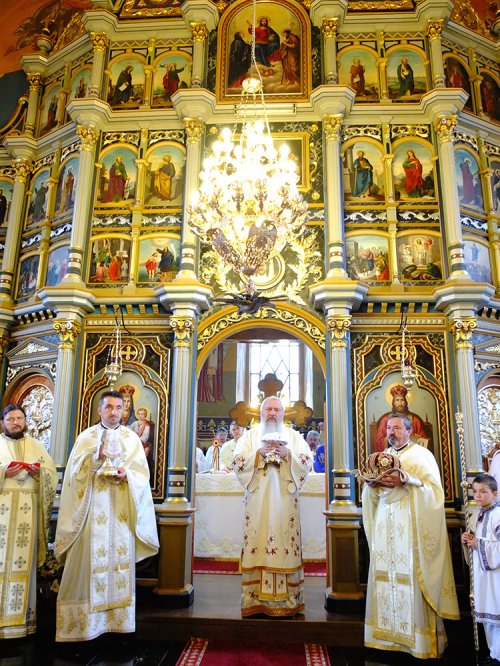 Resfinţirea bisericii din Rusu Bârgăului, Bistriţa