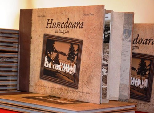 Albumul „Hunedoara în imagini“