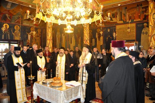 Mihai Eminescu a fost omagiat la Mănăstirea „Sfânta Ana“ din Orşova
