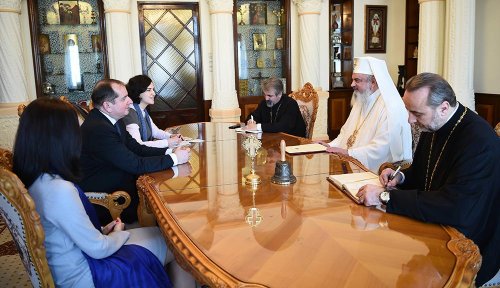 Ambasadorul Poloniei la Bucureşti în vizită la Patriarhia Română