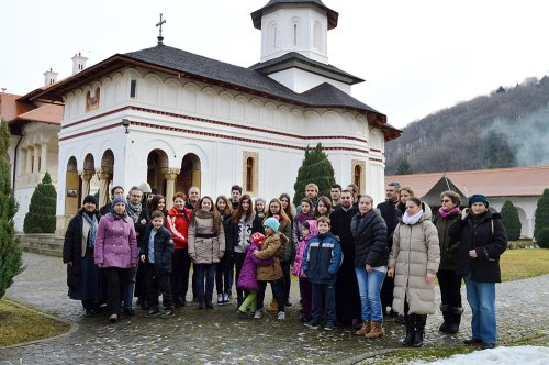 Cursuri de animatori de tabără, la Sâmbăta de Sus