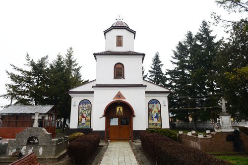 Bisericuţa Sfântului Nicolae din comuna Glina