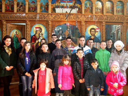 Activităţi catehetice în Parohia Sânnicolau Român