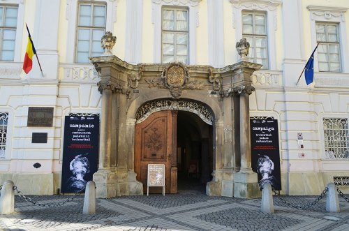 Campanie pentru restaurarea Palatului Brukenthal din Sibiu