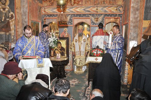 Binecuvântări arhiereşti la Mănăstirea Logreşti