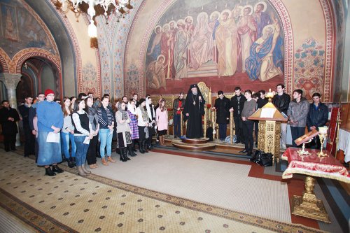 Seară duhovnicească a tinerilor din Sibiu