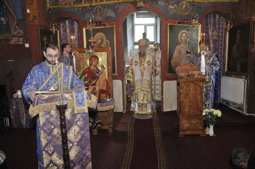 IPS Irineu a slujit la Mănăstirea Popânzăleşti