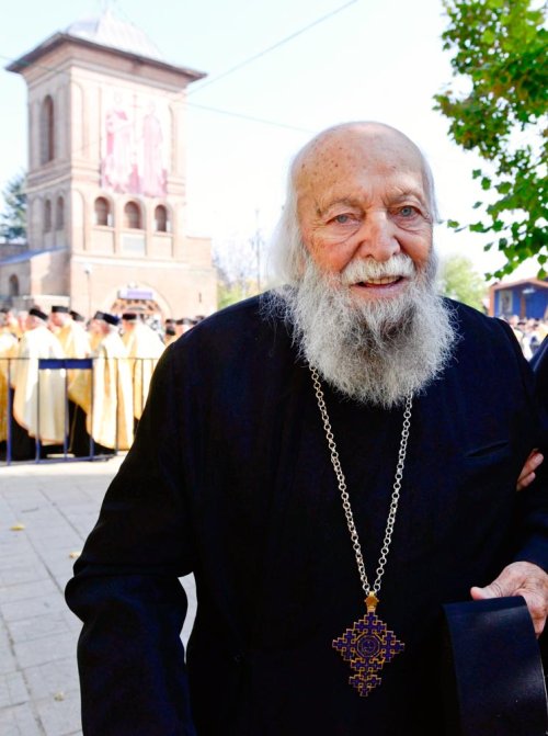 Părintele Nicolae Marinescu, un veac de trăire ortodoxă