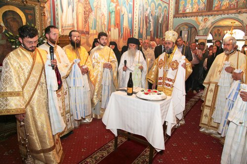 Sfântul Epifanie, sărbătorit la Mănăstirea Răteşti