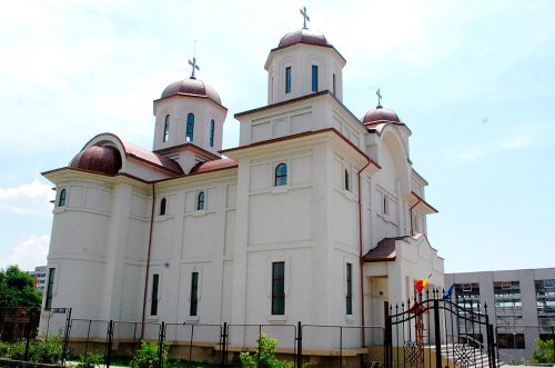 Două biserici cu hramul „Înălţarea Domnului“ în Arhiepiscopia Craiovei