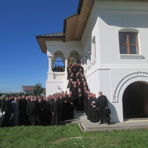 Conferință preoțească la Târgu Jiu