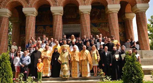 Centrul de presă BASILICA, sprijin mediatic în misiunea parohiei și a mănăstirii azi