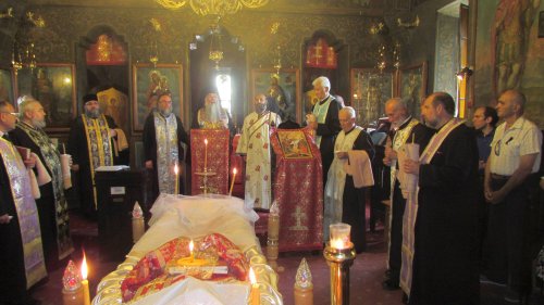Arhidiaconul Constantin Safta a trecut la Domnul