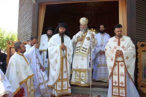 Mănăstirea Măxineni şi-a cinstit ocrotitorul