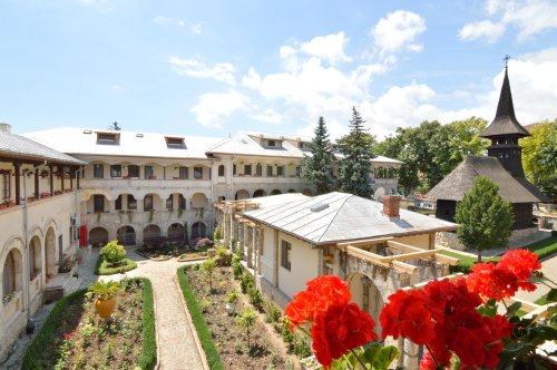 Mănăstirea Techirghiol, rugăciune şi misiune