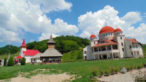 Adunarea Federației Organizațiilor Ortodoxe Pro-Vita din România, la Mănăstirea Cășiel