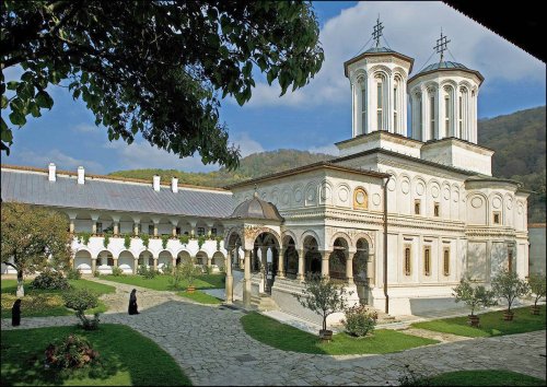 Simpozion național la Mănăstirea Hurezi