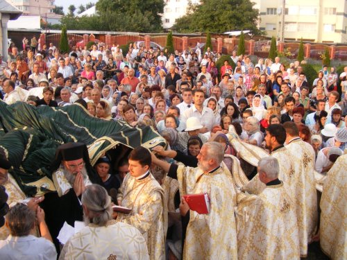 Rugăciuni arhiereşti la Biserica „Sfântul Nicolae“ din Buhuşi