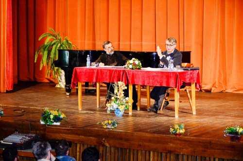Horia Roman Patapievici a susţinut conferința „Europa și creștinismul”, la Deva