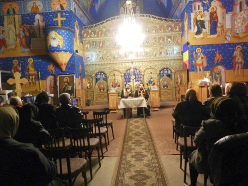 Seară de rugăciune la Târnăveni