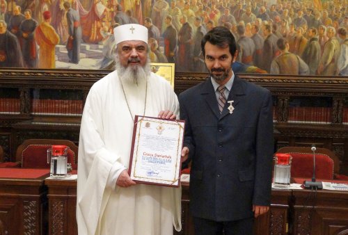 Crucea Patriarhală pentru conf. dr. Adrian Lemeni