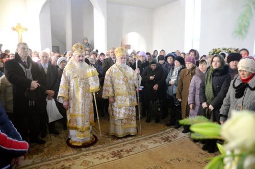 Împreună-slujire la Mănăstirea Durleşti din Republica Moldova